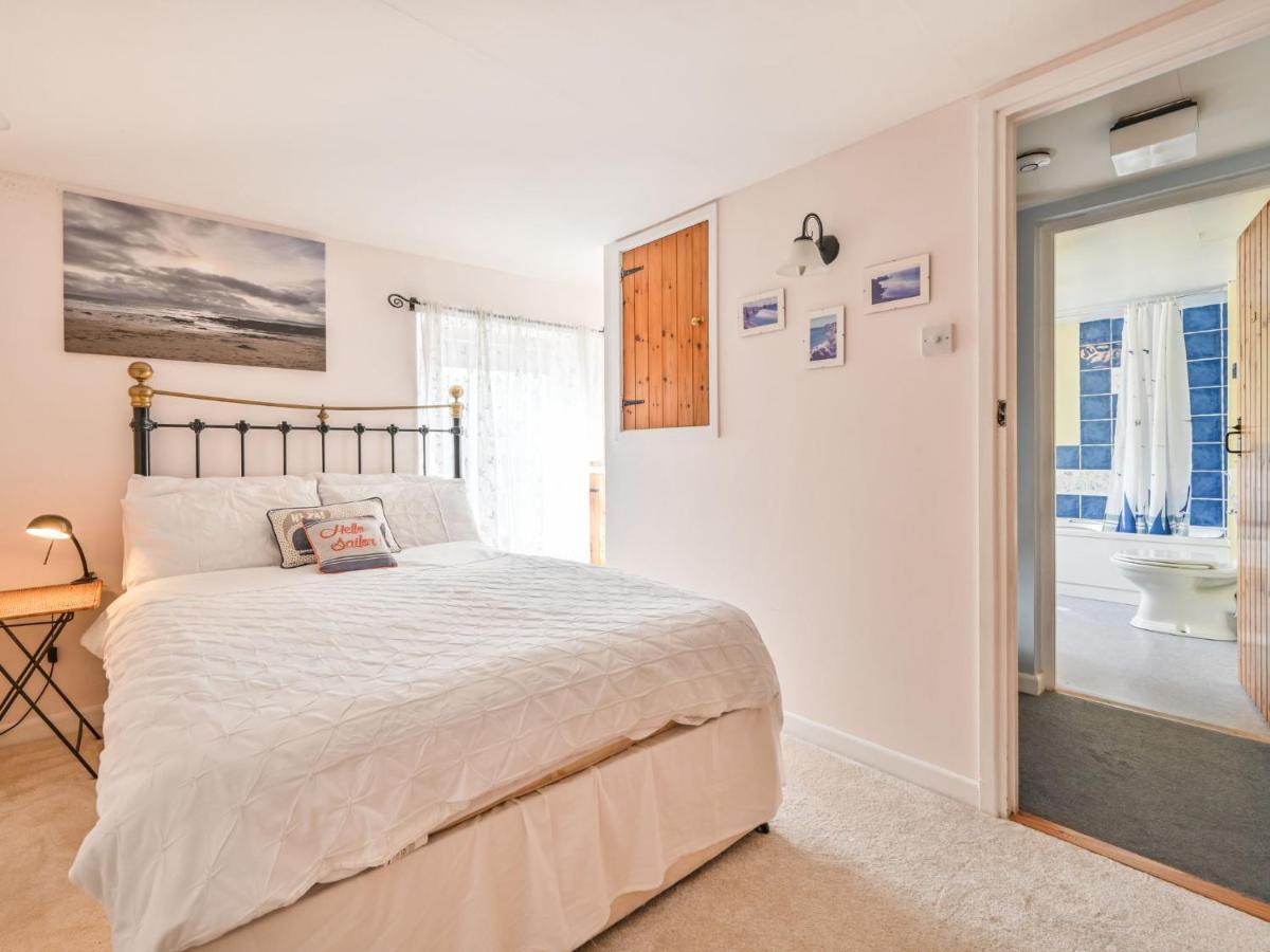 Holiday Home Dolphin Cottage By Interhome เมวากิสซีย์ ภายนอก รูปภาพ